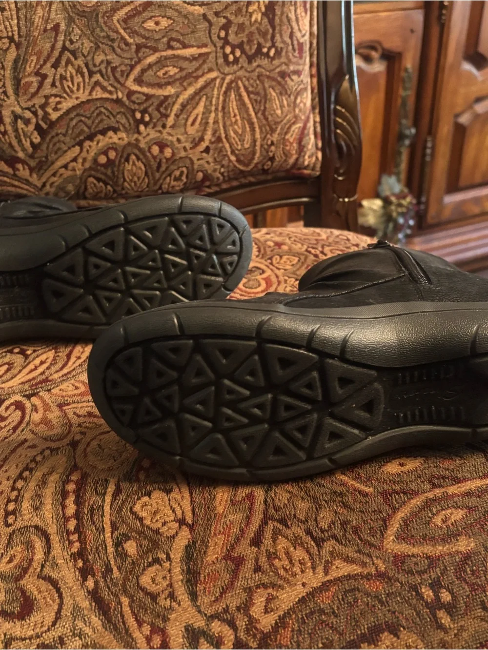 BN Skechers Black Textured Ankle Booties sz8.5